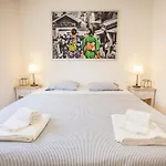 Graca Traditional 2 Bedroom * Lisbon