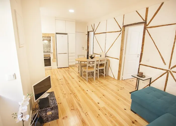 Graca Traditional 2 Bedroom *